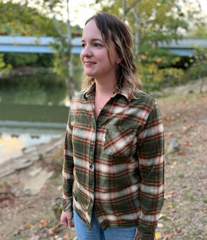 Women's Classic Flannel Shirt - Salmon River